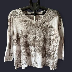 Jess & Jane Long-Sleeve Paisley Floral Tunic Top - Cream